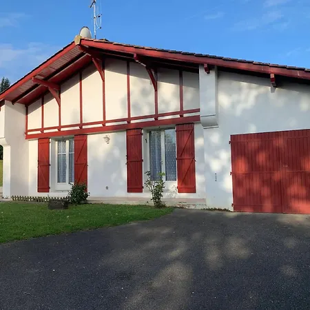 Semesterbostad Maison Familiale A Avec Jardin *