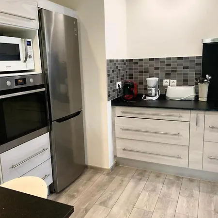 Semesterbostad Maison Familiale A Avec Jardin Saint-Pée-sur-Nivelle