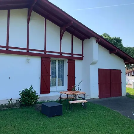 Maison Familiale A Avec Jardin Semesterbostad