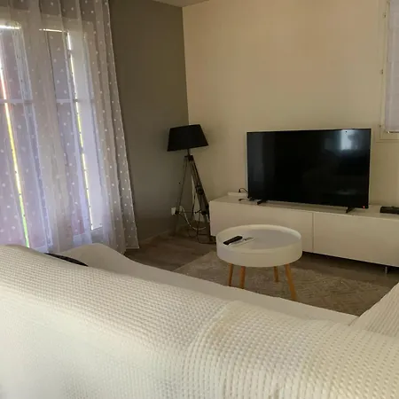 Maison Familiale A Avec Jardin Saint-Pée-sur-Nivelle